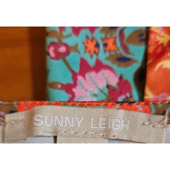 Sunny Leigh Hobo Patchwork Floral Wrap Silhouette Dress Lightweight and Smooth M - Picture 7 of 7